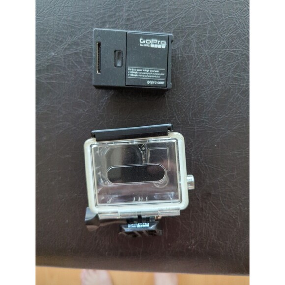 GoPro HERO3 Silver Edition Action Camera with LCD Touch Back Clear Case - Picture 4 of 6
